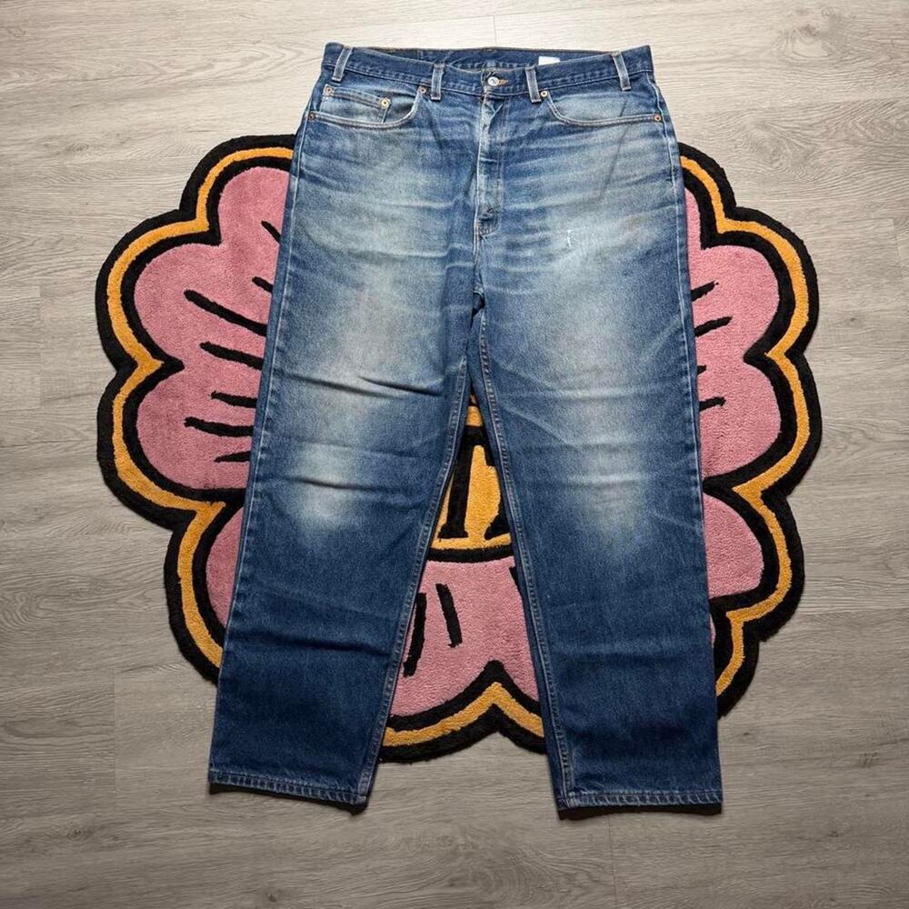 Vintage 90’s Levi’s 550 Faded Relaxed Straight Fit Denim Jeans Size 38x30 USA